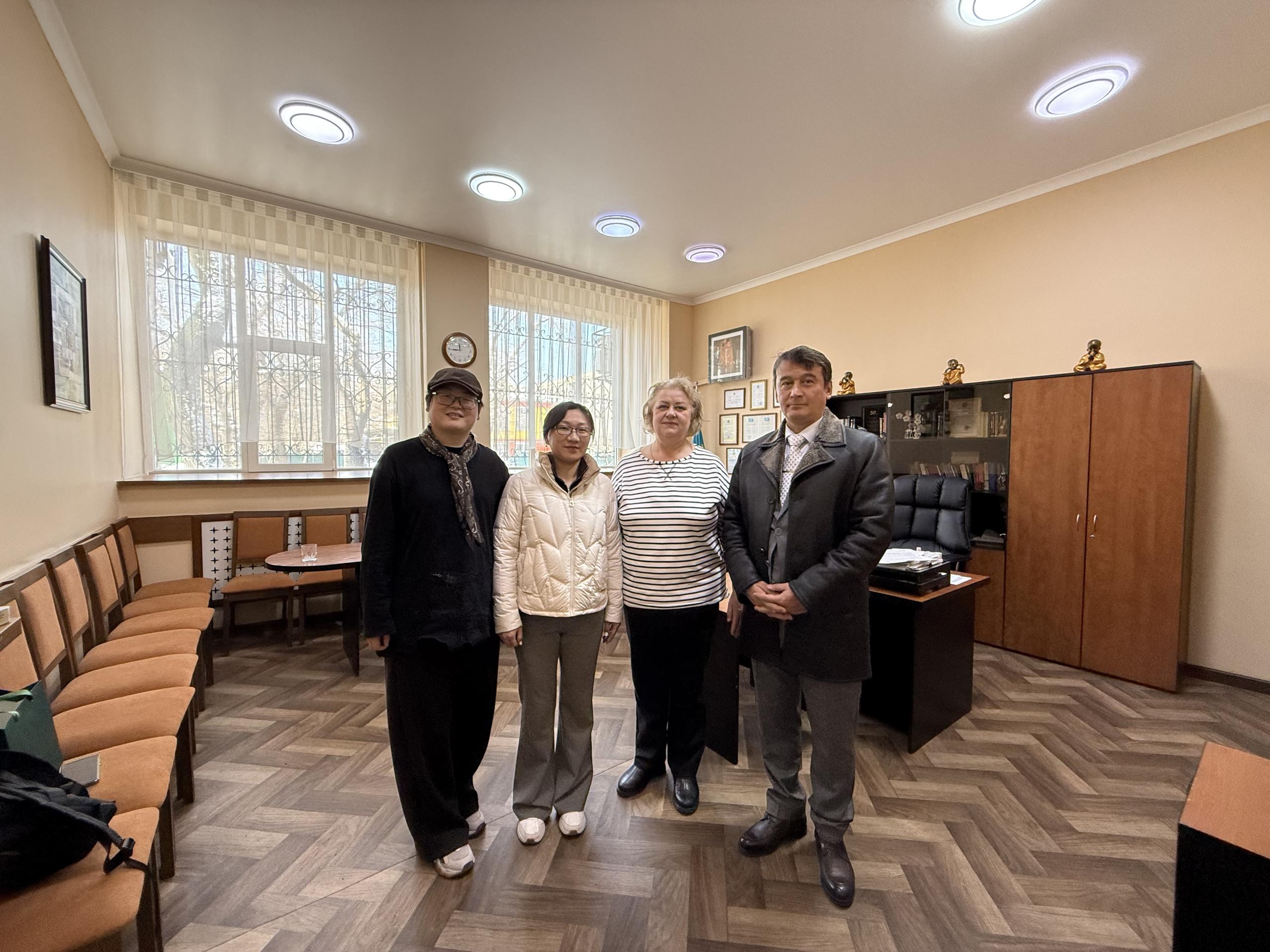 1773794968362427.jpg 合影.jpg