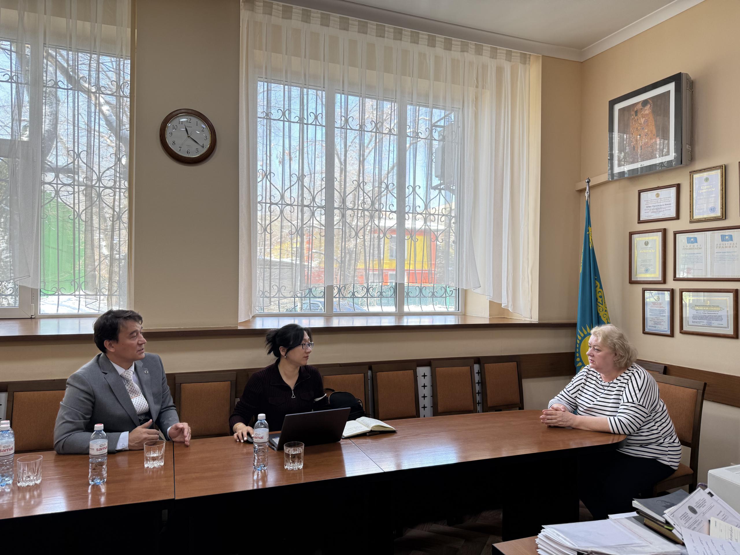 1773795032406233.jpg 坐.jpg